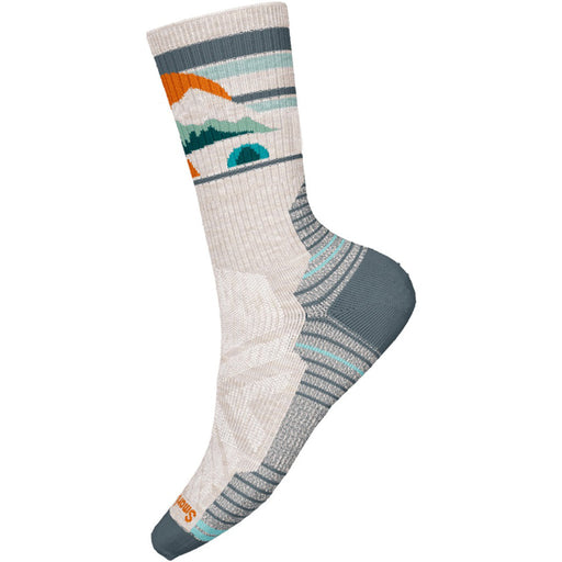 Quarter view Women's Smartwool Sock style name Hike Light Cushion Mountain Moon in color Moonbeam. Sku: SW002272A81