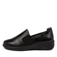 Women's Shoe, Brand Ziera in in Black/ Black Sole Leather shoe image outside view