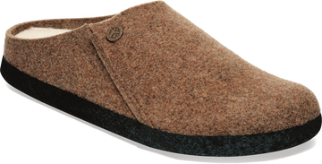 Quarter turn view Women's Birkenstock Footwear style name Zermatt Shearling Narrow in color TOFFEE. Sku: 1027978