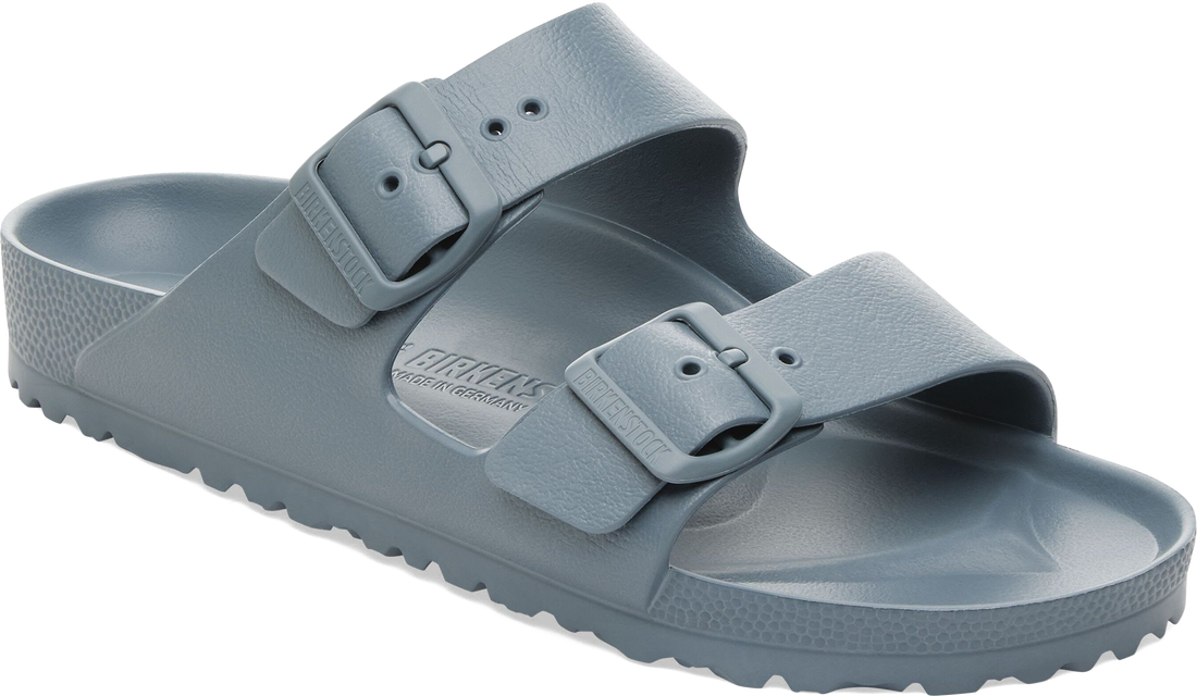 Quarter turn view Men&