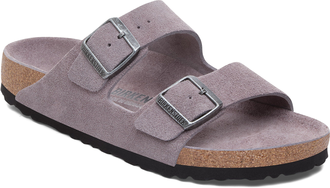 Quarter turn view Women&