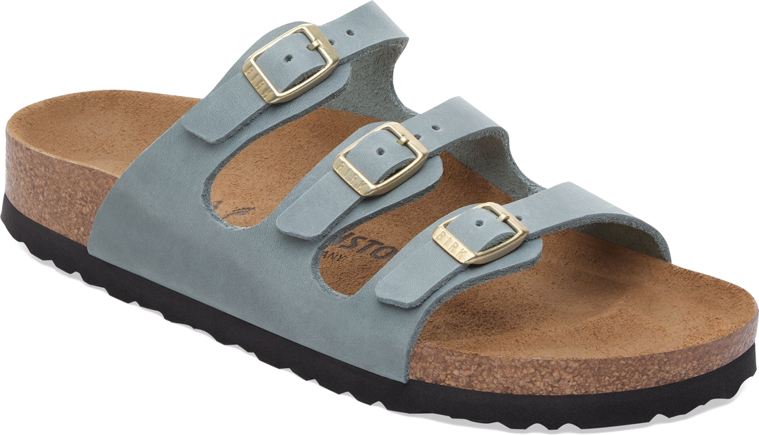 Quarter turn view Women&