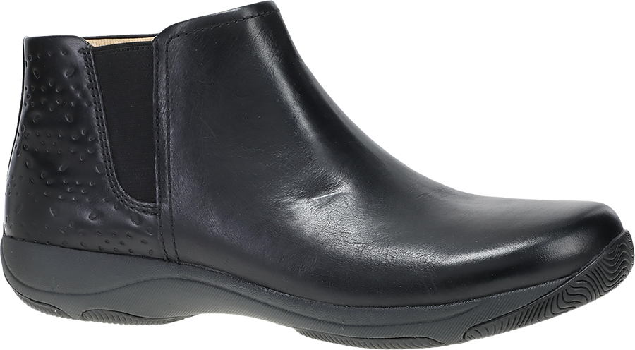 Quarter turn view Women's Dansko Footwear style name Sherry in color BLK WAX BN. Sku: 10403020200