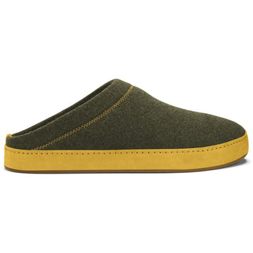 Quarter turn view Men's Olukai Footwear style name Hamani Hulu in color Dusty Olive. Sku: 10542-TZKH