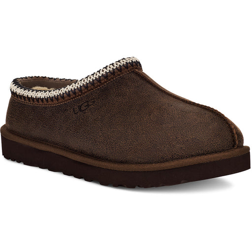 Quarter turn view Men's UGG Footwear style name Tasman Distressed Men in color Burnt Cedar. Sku: 1158172BCDR