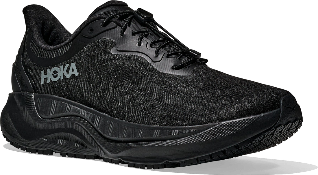 Quarter turn view Men&