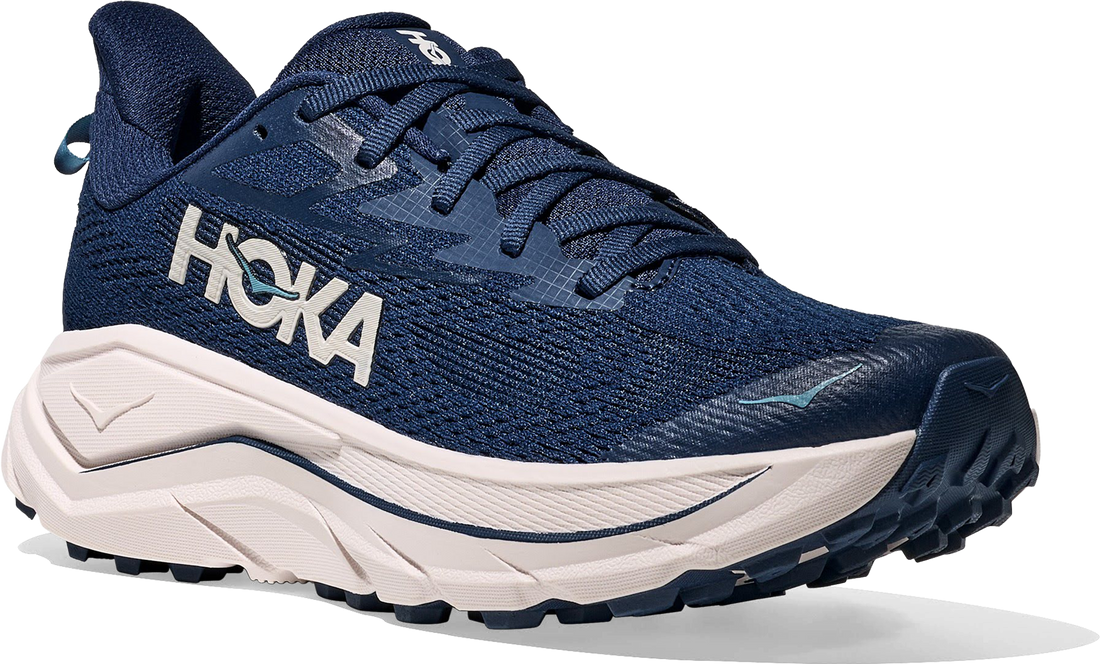 Quarter turn view Women&