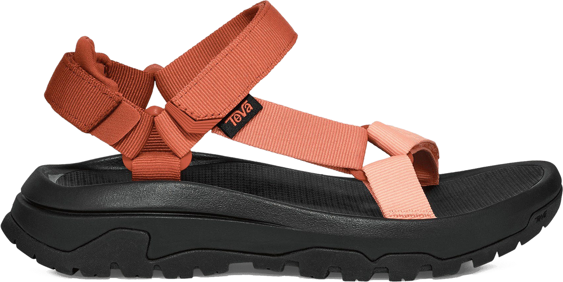 Quarter turn view Women&