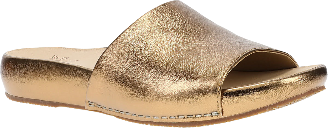 Quarter turn view Women&