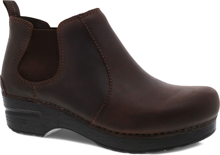 Quarter turn view Women's Dansko Footwear style name Frankie in color ANTIQUE BR. Sku: 232780202