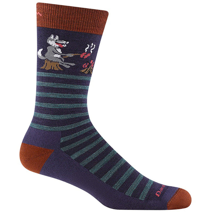 Quarter turn view Men's Darn Tough Sock style name Wild Life Light Crew in color Blackberry. Sku: 6096-BLACKBERRY