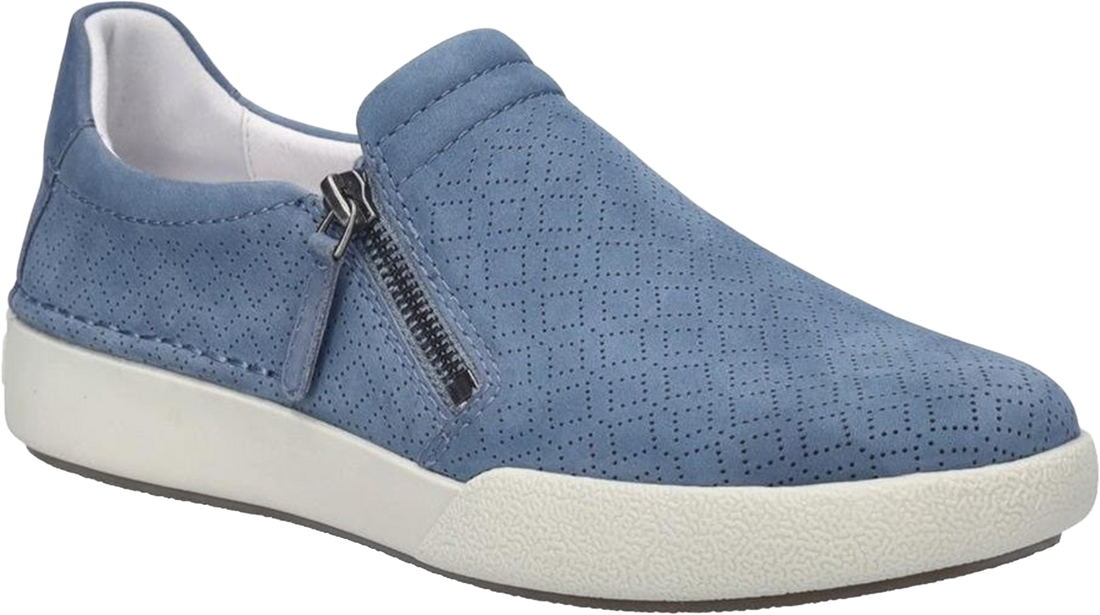 Quarter turn view Women&