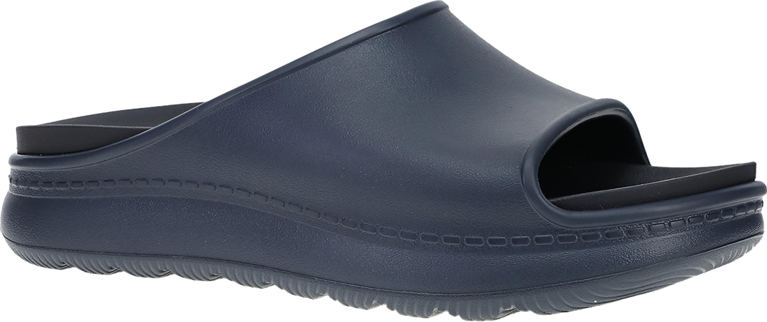 Quarter turn view Women&