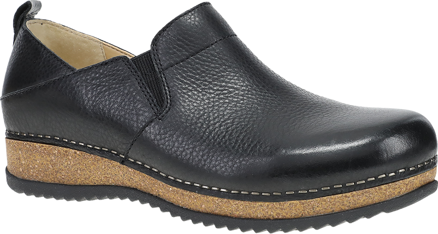 Quarter turn view Women's Dansko Footwear style name Meara in color BLK WAX ML. Sku: 9610500200