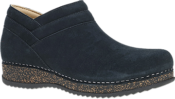 Quarter turn view Women's Dansko Footwear style name Muriel in color BLACK SUED. Sku: 9615020200