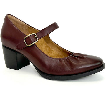 Quarter turn view Women's Aetrex Footwear style name Sara in color Burgundy. Sku: AH209