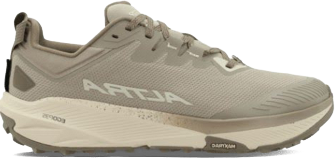 Quarter turn view Men&