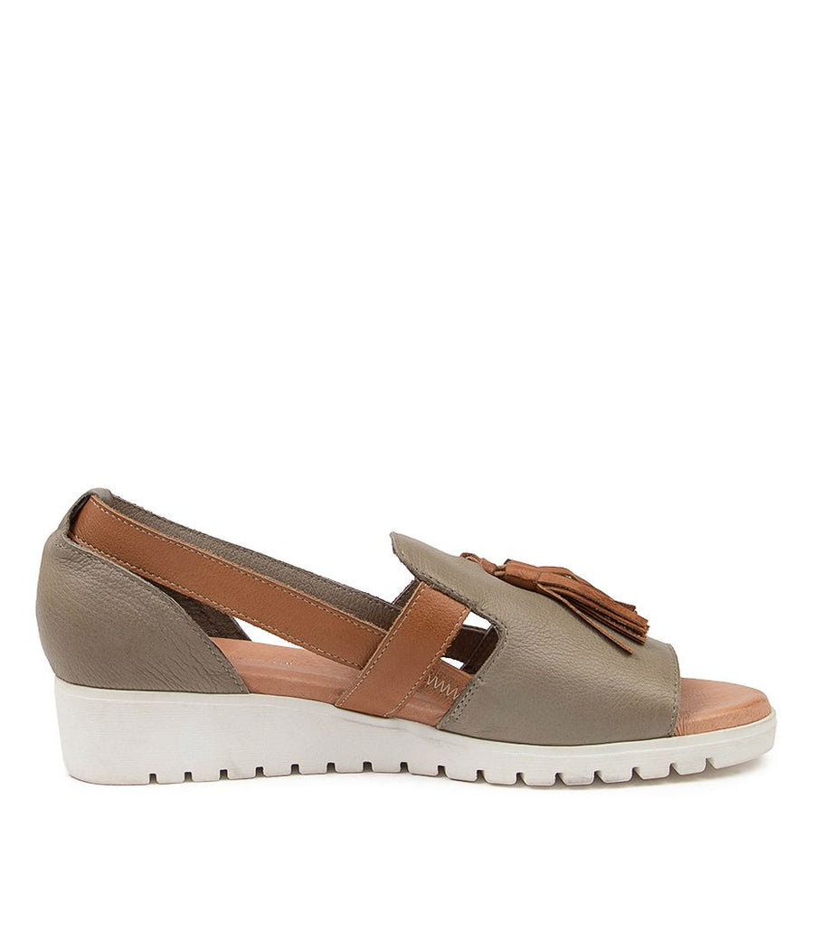 Inside View Women's Django & Juliette Maisy Sandal In Khaki/ Dk Tan/ White Sole Leather Sku: Dj15886Hnzle