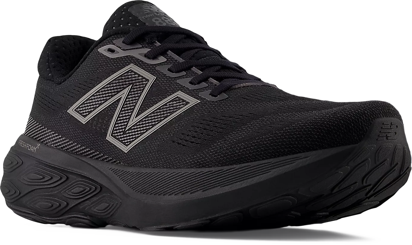 Men's New Balance Footwear style name 880 V15 GTX Wide in color