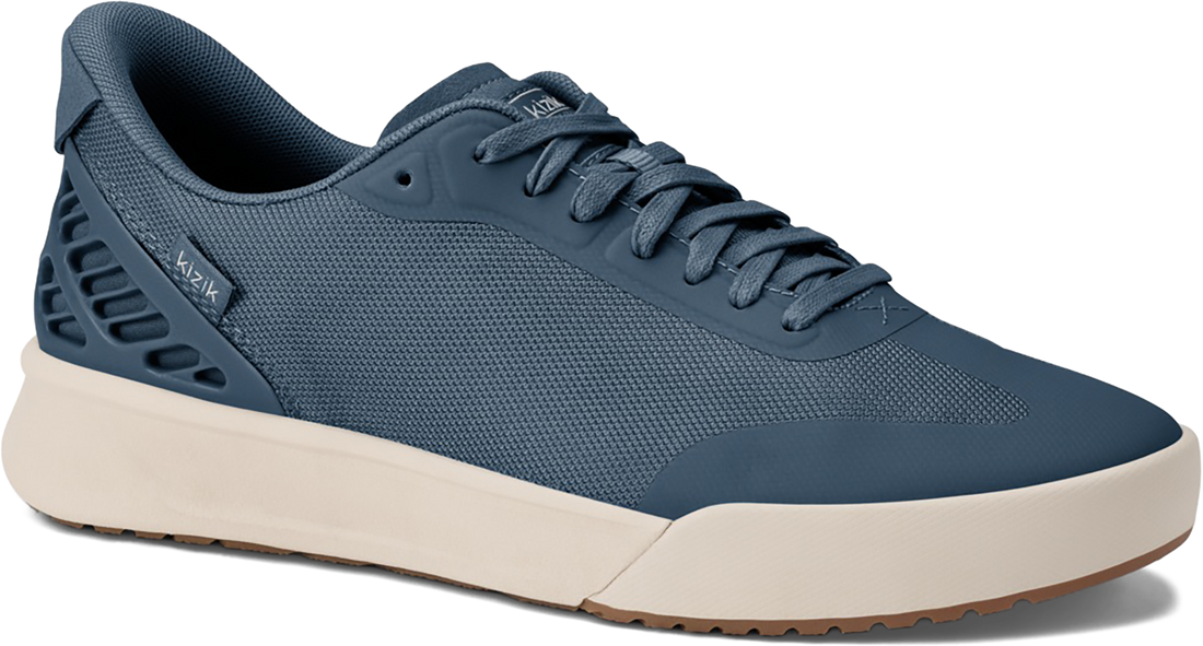 Quarter turn view Men&