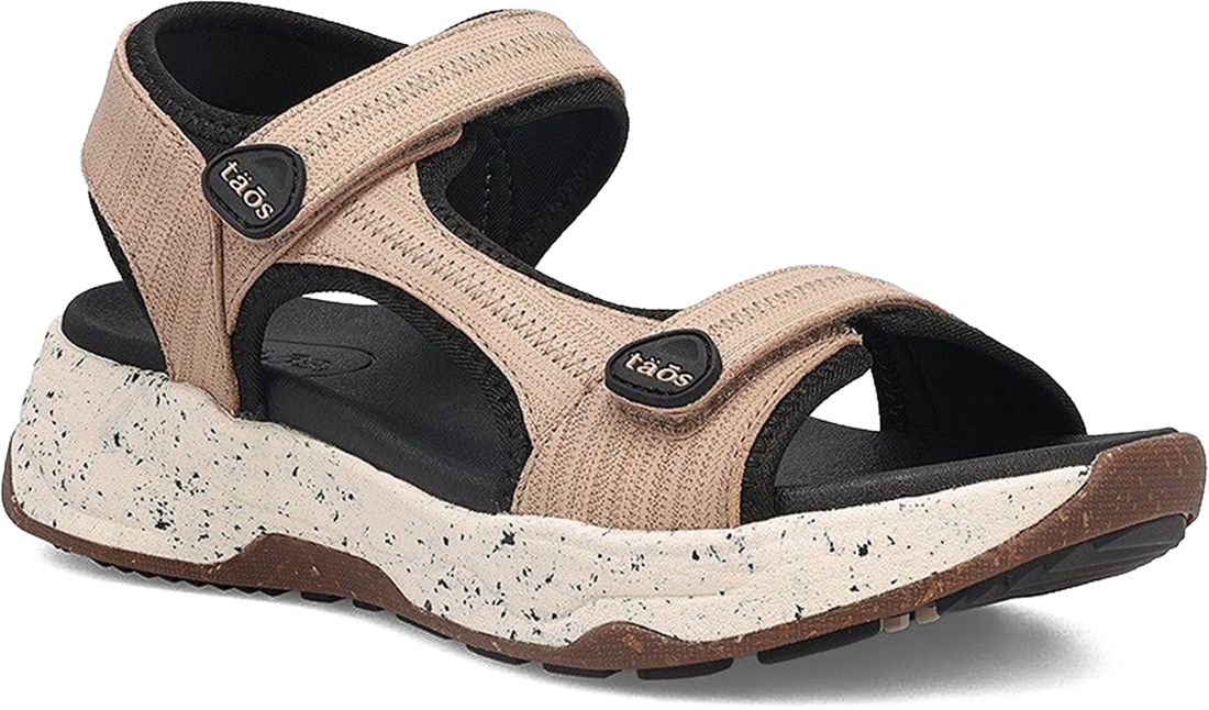 Quarter turn view Women&