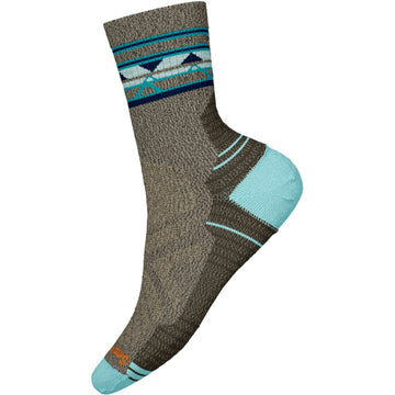 Quarter turn view Women's Smartwool Sock style name Hike Light Cushion Zig Zag in color Military Olive. Sku: SW001580M83