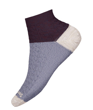 Women's Smartwool Socks style name Cable Ankle in color Chalk Violet. Sku: SW001829Q51