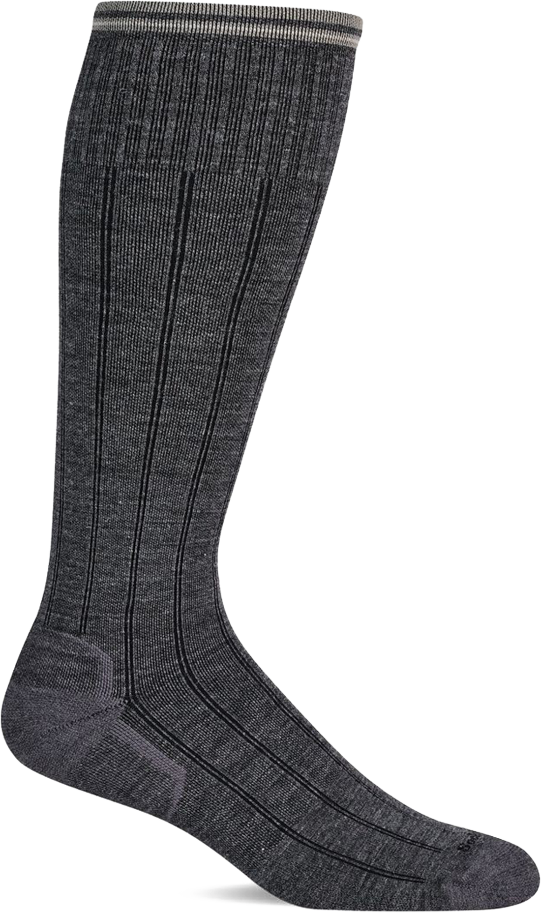 Quarter turn view Men&