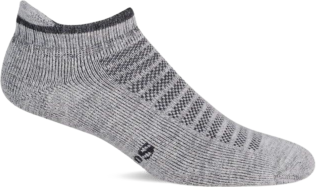 Quarter turn view Women&