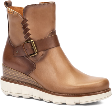 Quarter turn view Women's Pikolinos Footwear style name Sanlucar 8842C1 in color CASTOR. Sku: W8F-8842C1CAS