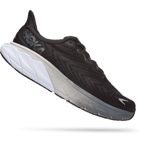 Quarter view Men's Footwear style name Arahi 6 in color Black/ White. SKU: 1123194BWHT