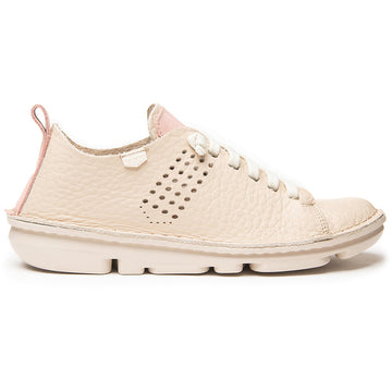 Quarter view Women's On Foot Footwear style name Silken 30250 in color Beige. Sku: 30250-BEIGE