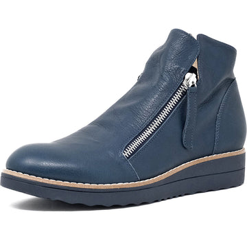 Quarter view Women's Django & Juliette Footwear style name Ohmy in color Navy/ Navy. Sku: DJ16318DKLLE