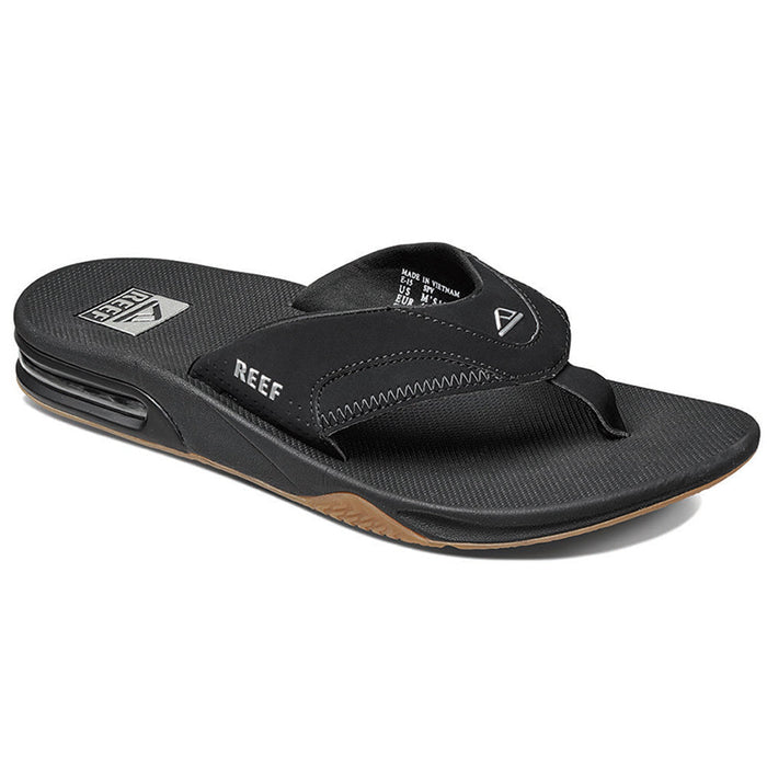 Quarter view Men's Reef Footwear style name Fanning in color Black/Silver. Sku: RF002026BLS