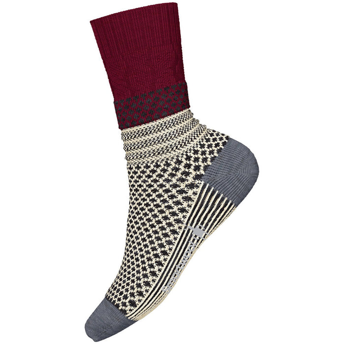 Quarter view Women's Smartwool Sock style name Everyday Popcorn Cable Crew in color Tibetan Re. Sku: SW001843A25