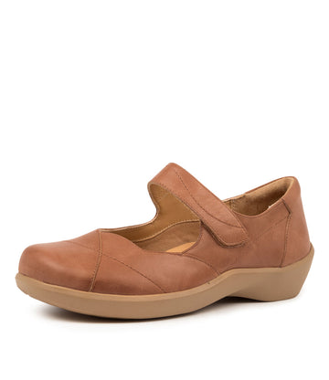 Quarter view Women's Ziera Footwear style name Ariel in Dk Cafe Leather. Sku: ZR10021N5GLE