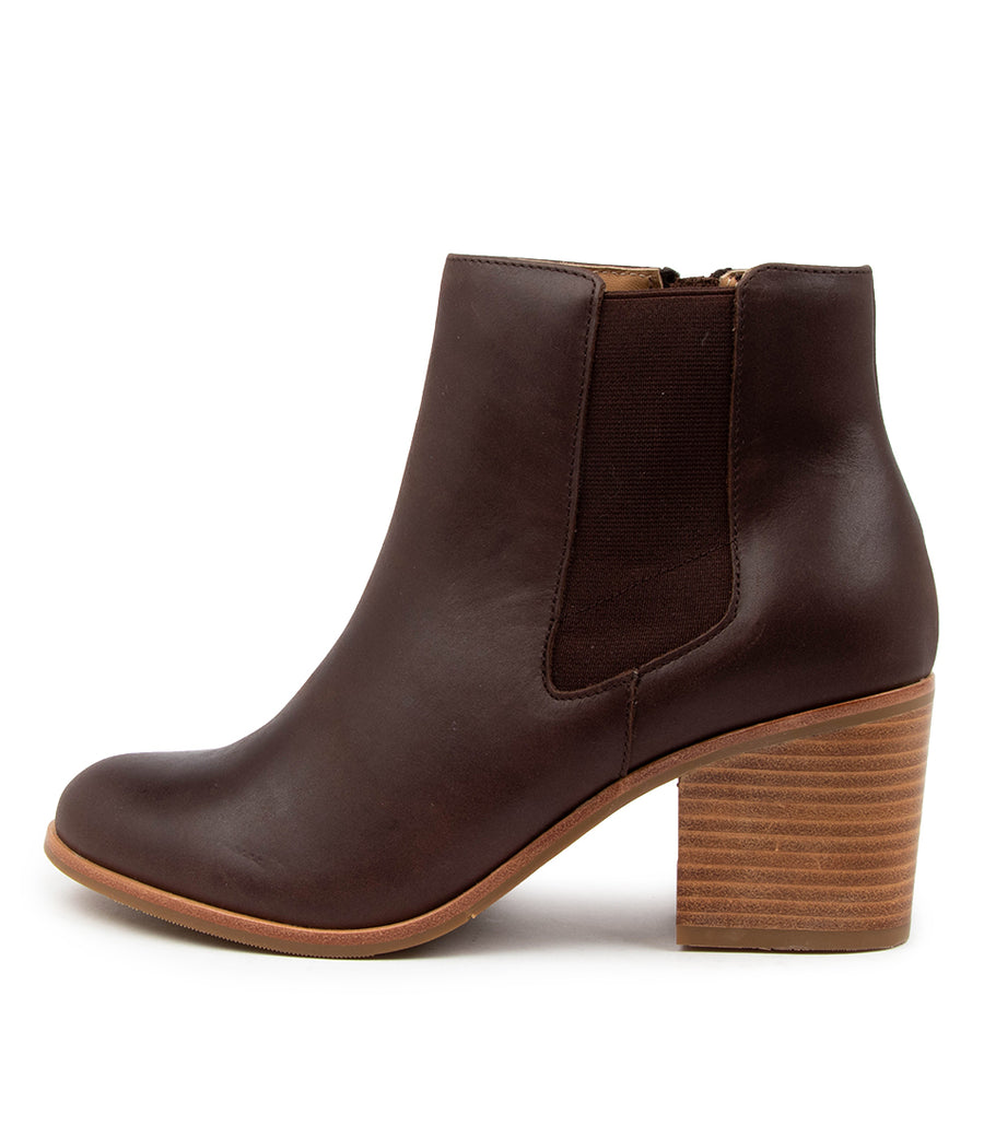 Side view Women's Ziera Footwear style name Luck in Choc Leather. Sku: ZR10253E91LE