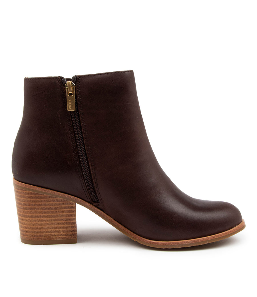 Inside view Women's Ziera Footwear style name Luck in Choc Leather. Sku: ZR10253E91LE